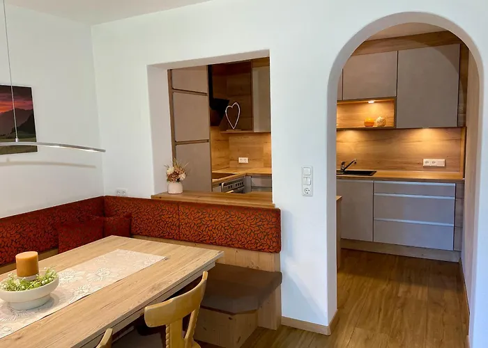 Astrid Schneeberger فغن