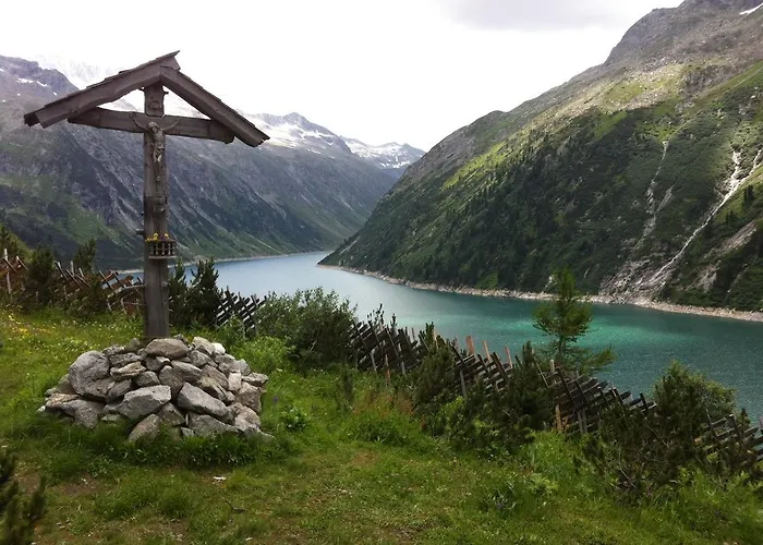 Astrid Schneeberger דירה פוגן