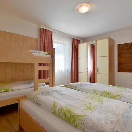 Astrid Schneeberger Apartman *